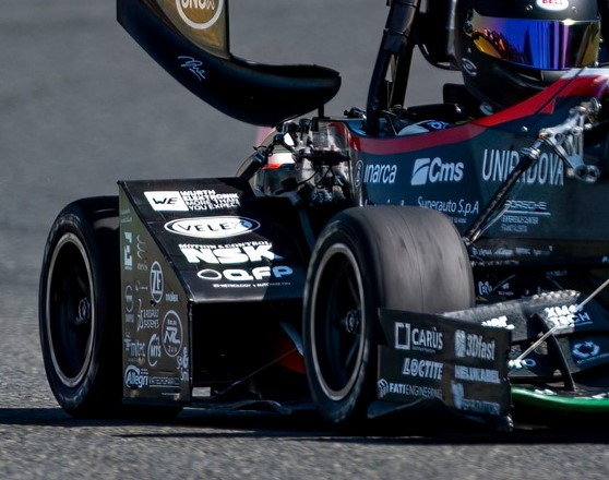 NSK Italien unterstützt das Formula SAE-Rennsportteam der Universität Padua